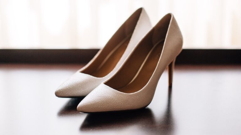 Qual cor de sapato social usar?