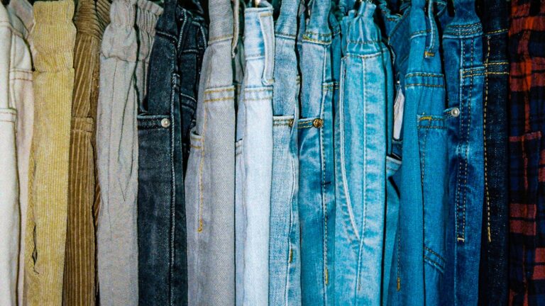Qual sapato usar com calça jeans masculino? Qual sapato usar com calça jeans masculino?