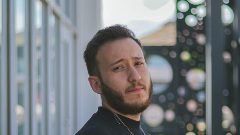 O que comer para crescer a barba?