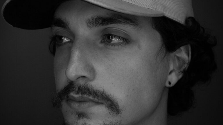 Como saber se fico bem de bigode?