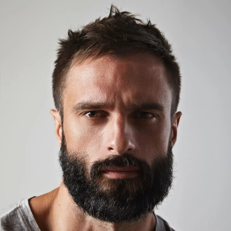 Cortes de cabelo curtos para homens com barba cortes-de-cabelo-curtos-para-homens-com-barba:-o-equilibrio-perfeito