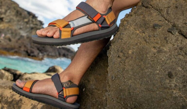 7 melhores sandálias de caminhada para homens: conforto onipresente 7-melhores-sandalias-de-caminhada-para-homens:-conforto-onipresente-em-2024