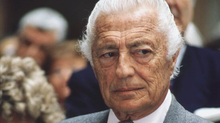 como-se-vestir-como-gianni-agnelli:-guia-de-estilo-para-o-icone-original-da-elegancia-italiana