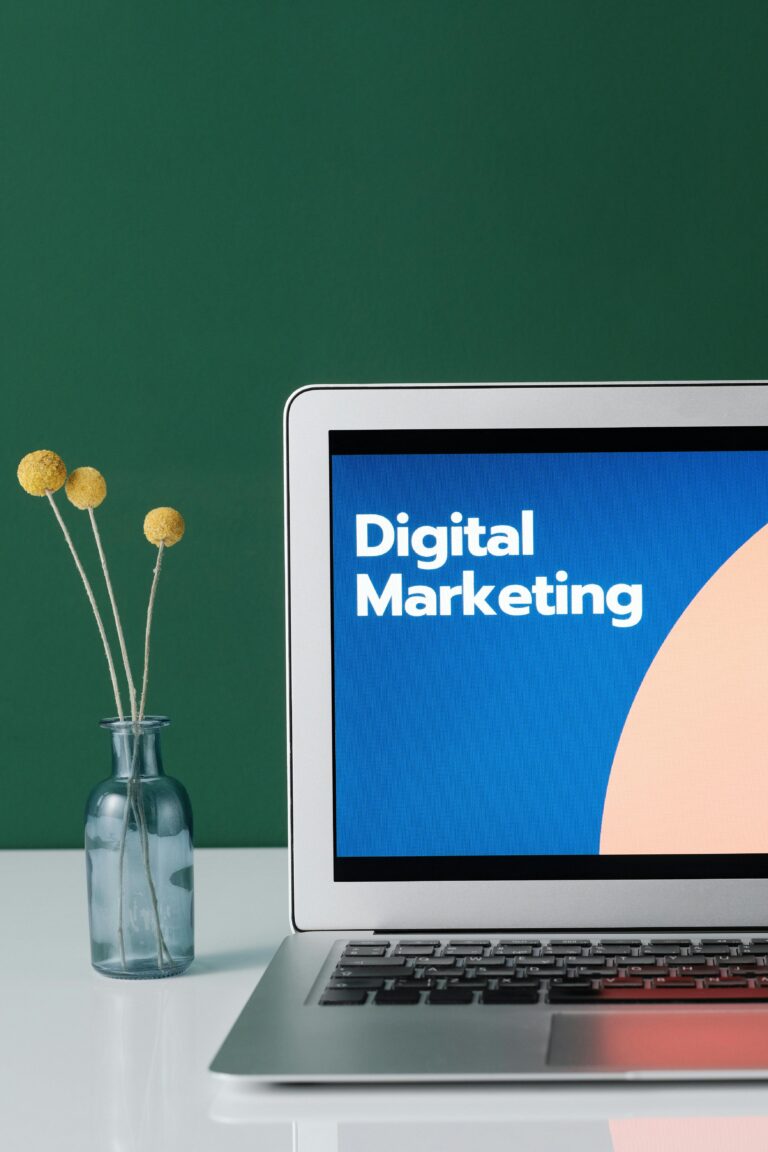 Como Avaliar Agência de Marketing: Guia Completo para Escolher o Parceiro Ideal pexels-mikael-blomkvist-6483583